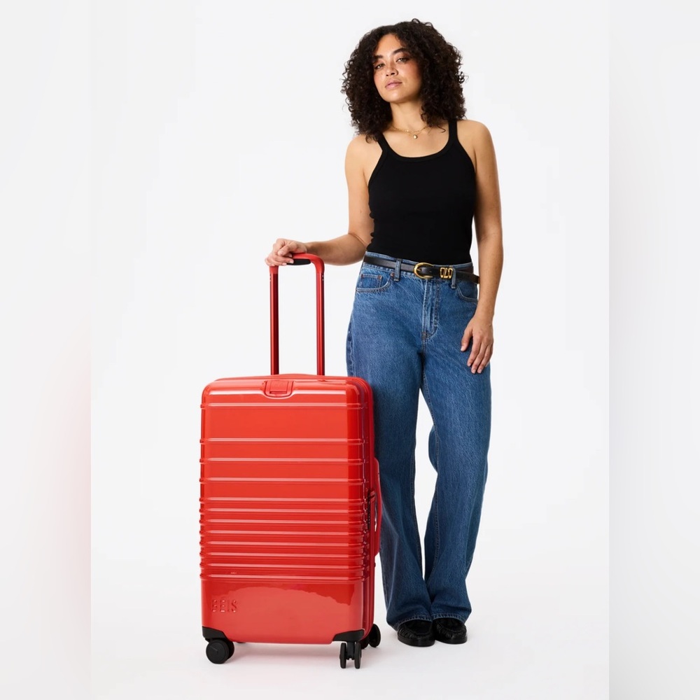 BRAND-NEW BEIS GLOSSY FLAME 🔥 MEDIUM SUITCASE AND COVER